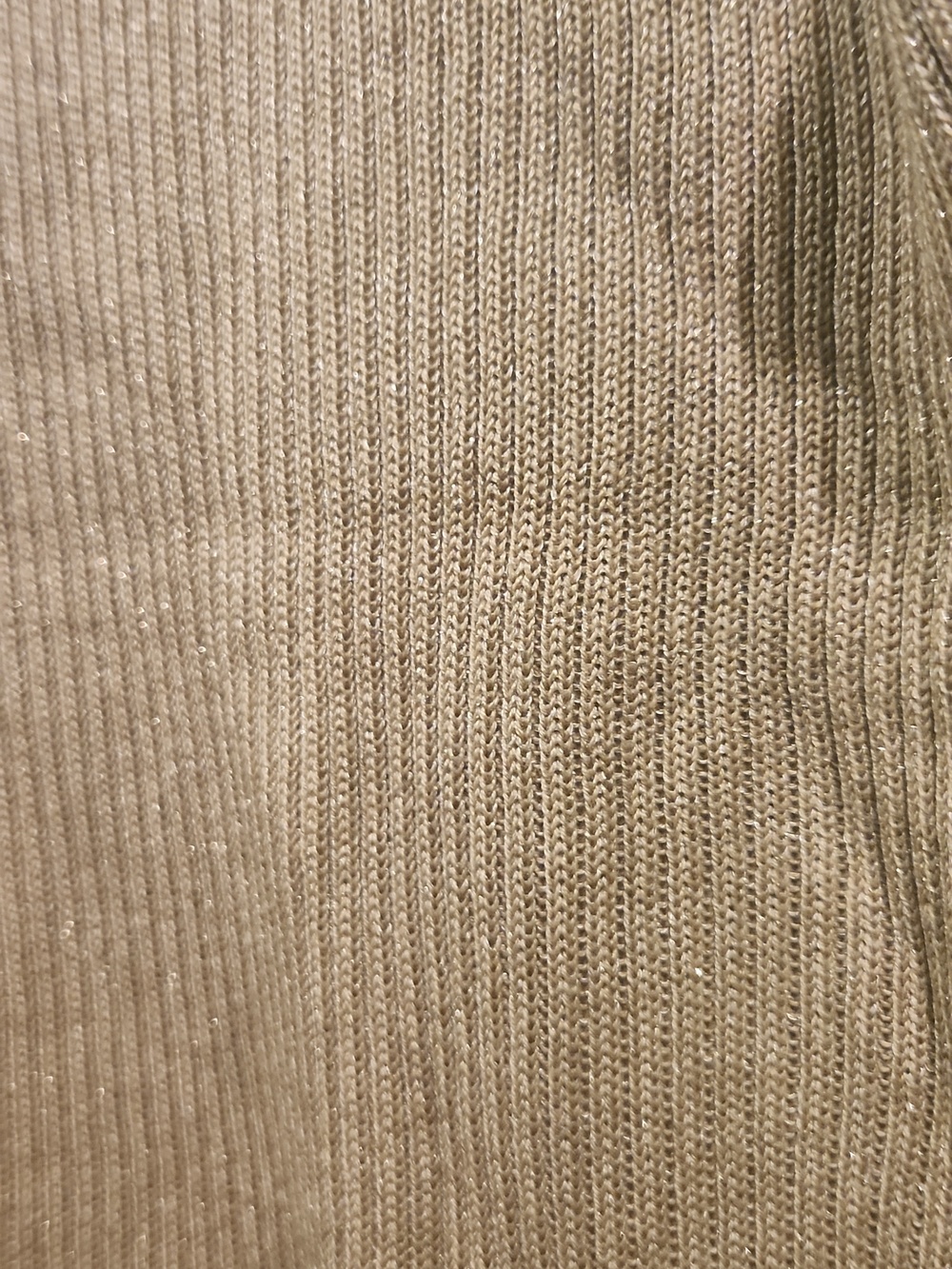 Metallic Thread Turtleneck Vest - Picture 4 of 9